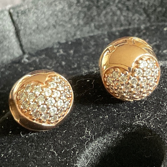 Pair of Pandora rose gold clasp - Picture 1 of 4